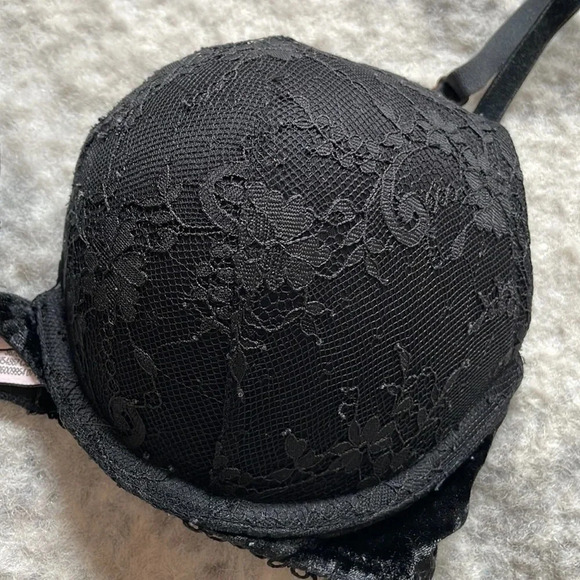 Victoria's Secret Dream  Angels Lace Bra - Picture 4 of 15